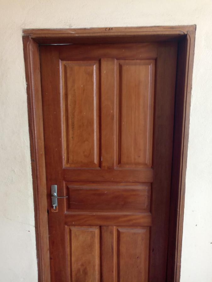 Hôtel Ange Raphael à Douala Extérieur photo