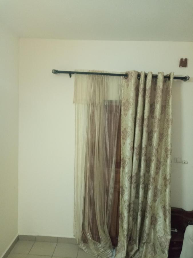 Hôtel Ange Raphael à Douala Extérieur photo