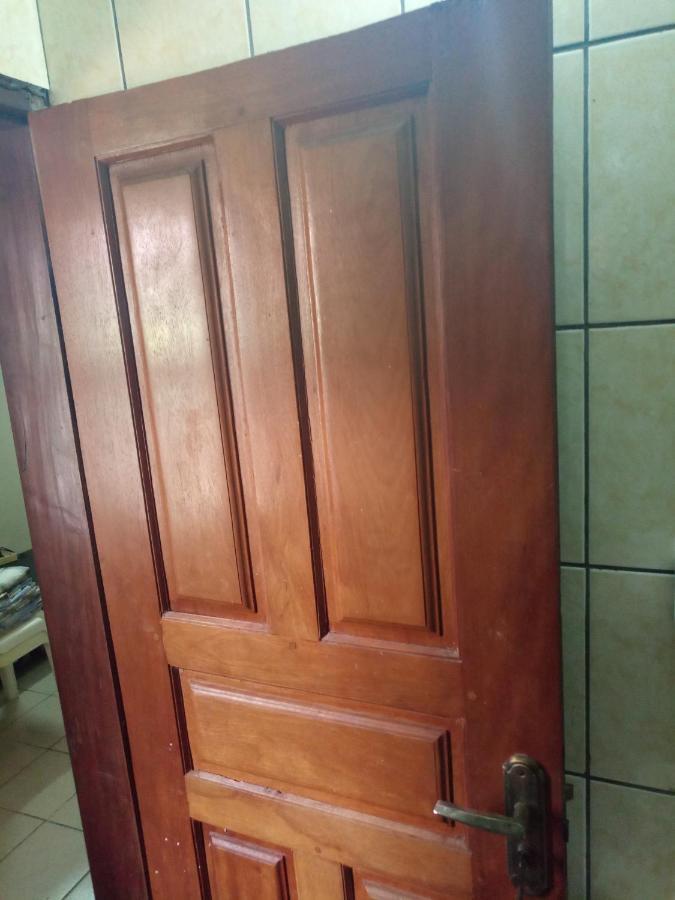 Hôtel Ange Raphael à Douala Extérieur photo