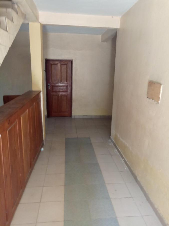 Hôtel Ange Raphael à Douala Extérieur photo