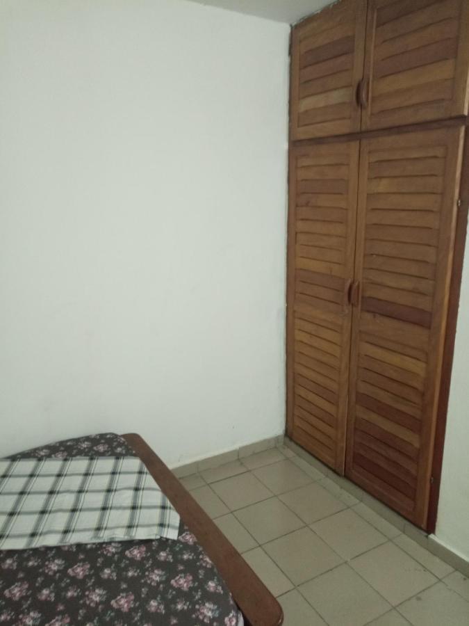 Hôtel Ange Raphael à Douala Extérieur photo